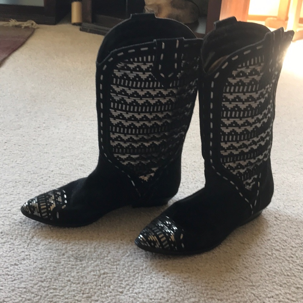 Donald J Pliner boots